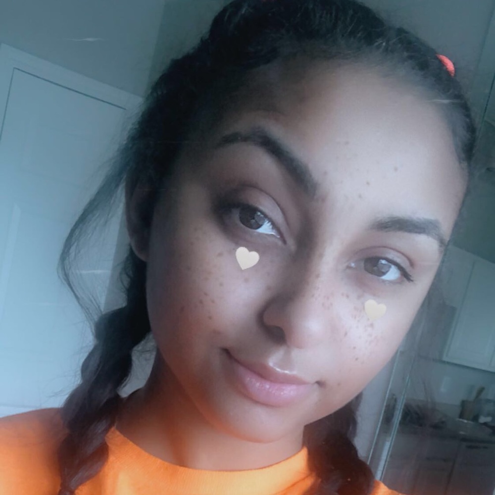 Meet your Posher, Briana